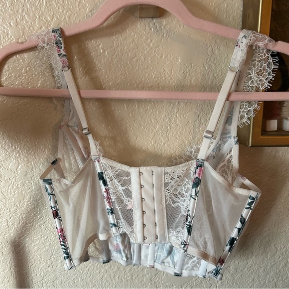Victoria’s Secret corset crop top - Picture 2 of 4
